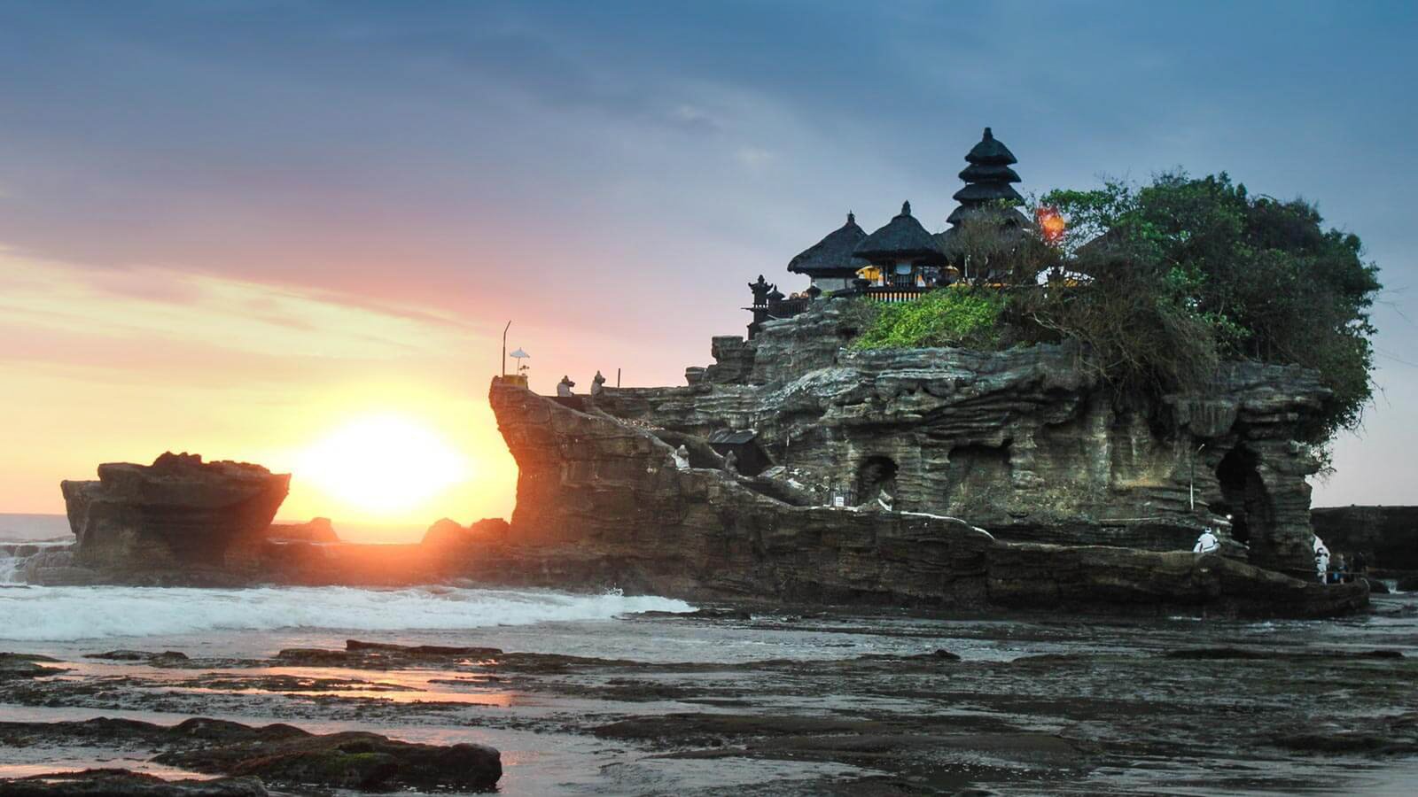 Tanah-Lot-Temple-Guide-Feature-Image